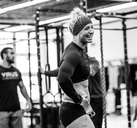 The Top 14 Hottest Female CrossFit Athletes To。